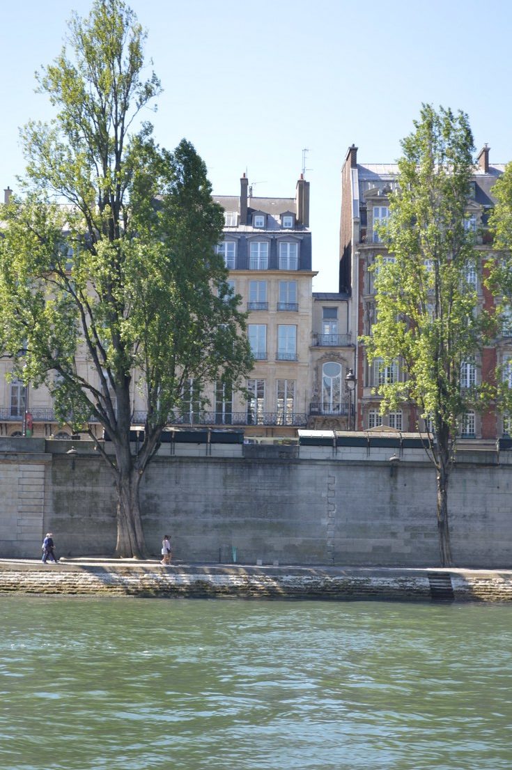 Paris vue depuis la Seine