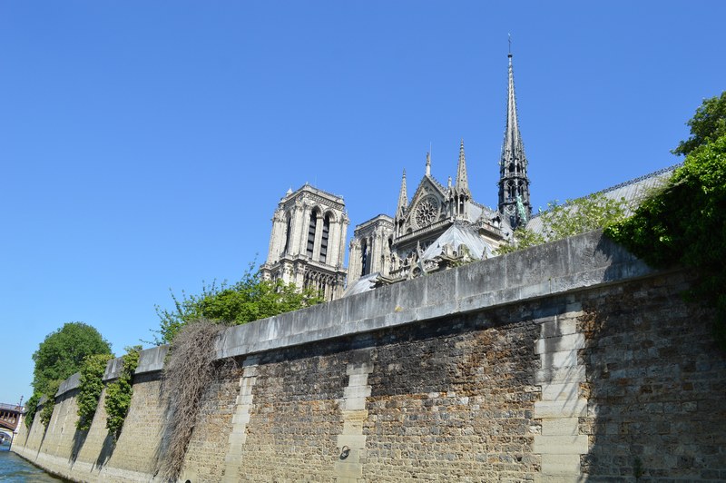 Paris vue depuis la Seine